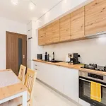 Apartament Isaran 2d3e