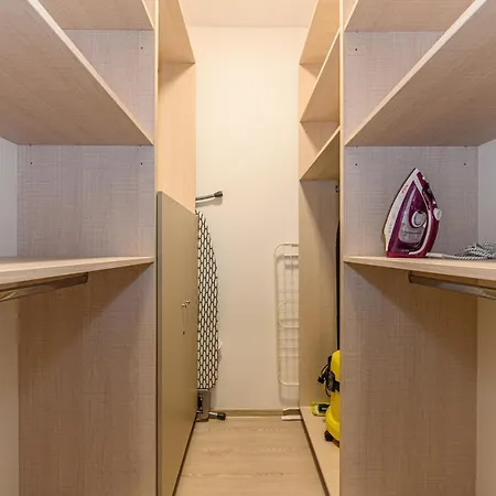 Apartamento Isaran 2d3e Braşov