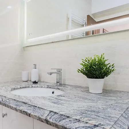 Isaran 2d3e Apartamento *