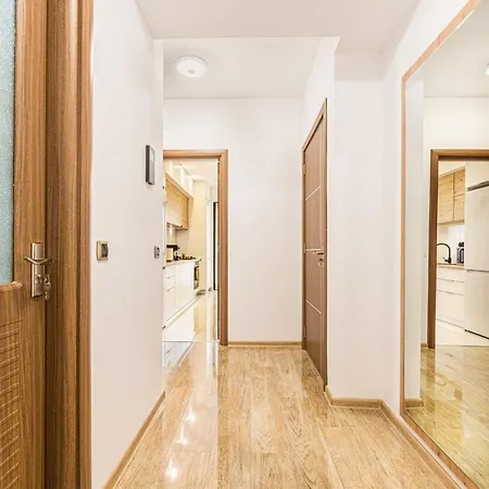 Isaran 2d3e Appartamento Braşov